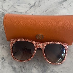 Orange patterned Tory Burch sunglasses